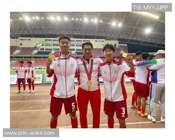 沪上游水青训形式成范本，杨浦力气闪烁全运赛场