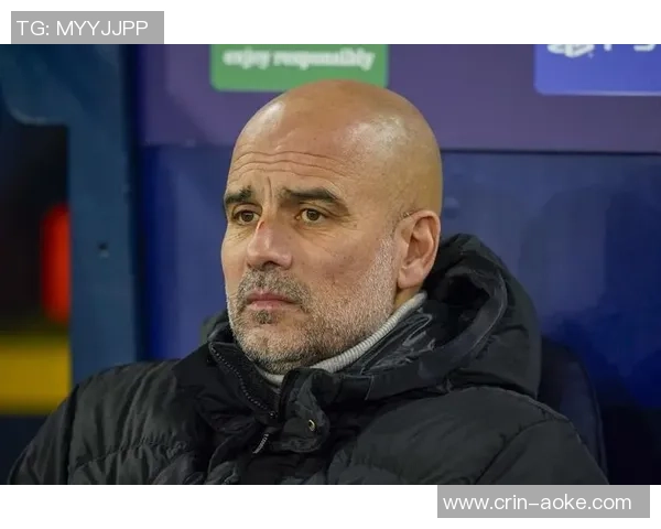 曼城官方：赛前举办阵亡将士纪念日活动，瓜帅献花圈，球衣将拍卖